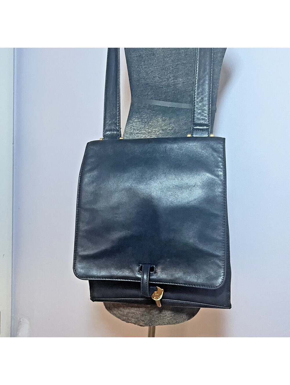 Vtg Donna Karan New York Black Leather Shoulder Bag Purse Gold Tone Toggle 90s